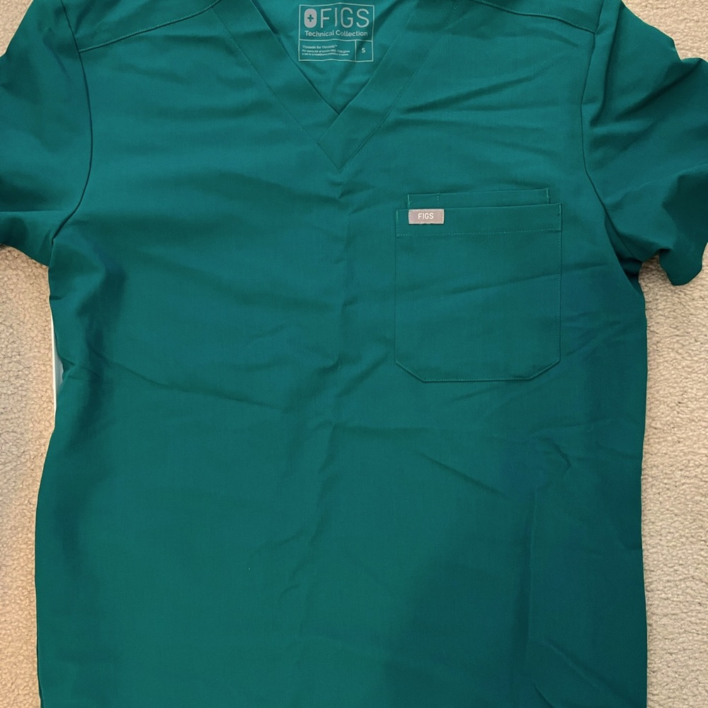 Figs Scrub Top